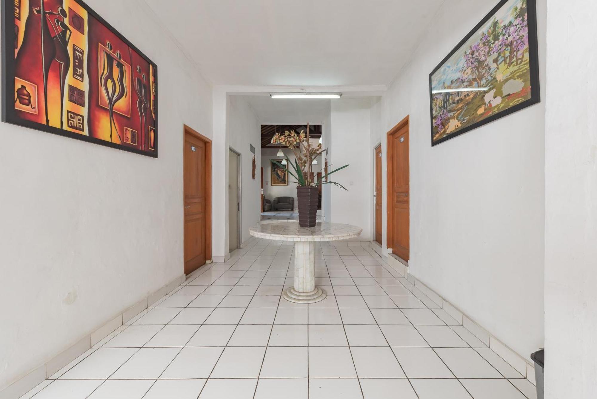 RedDoorz Syariah @ Jl Raya Sukabumi Hotel Sukaraja  Luaran gambar